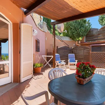 Apartment Fiorita - *